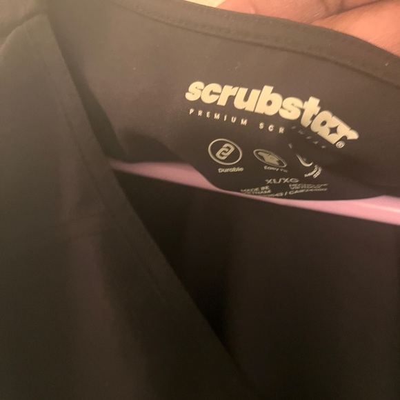 Cherokee Black V-Neck Scrub Top - Picture 6 of 9